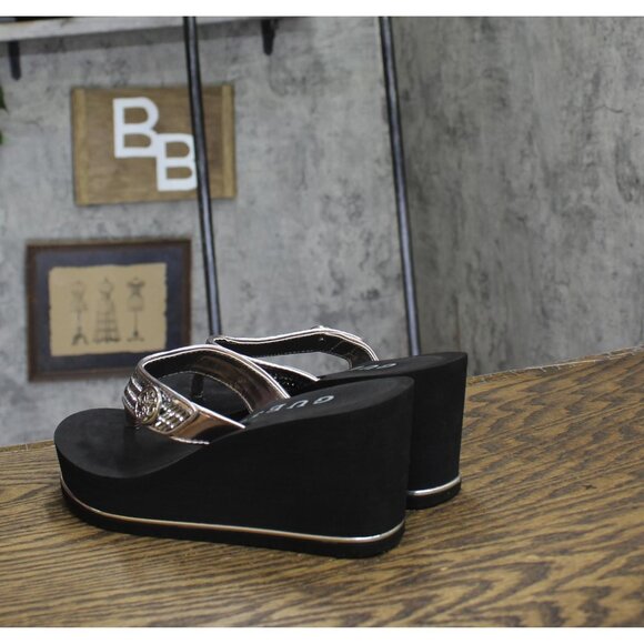 Guess Womens Platform Sarraly Thong Sandal GWSARRALY4 Silver Black 8M - Picture 2 of 13